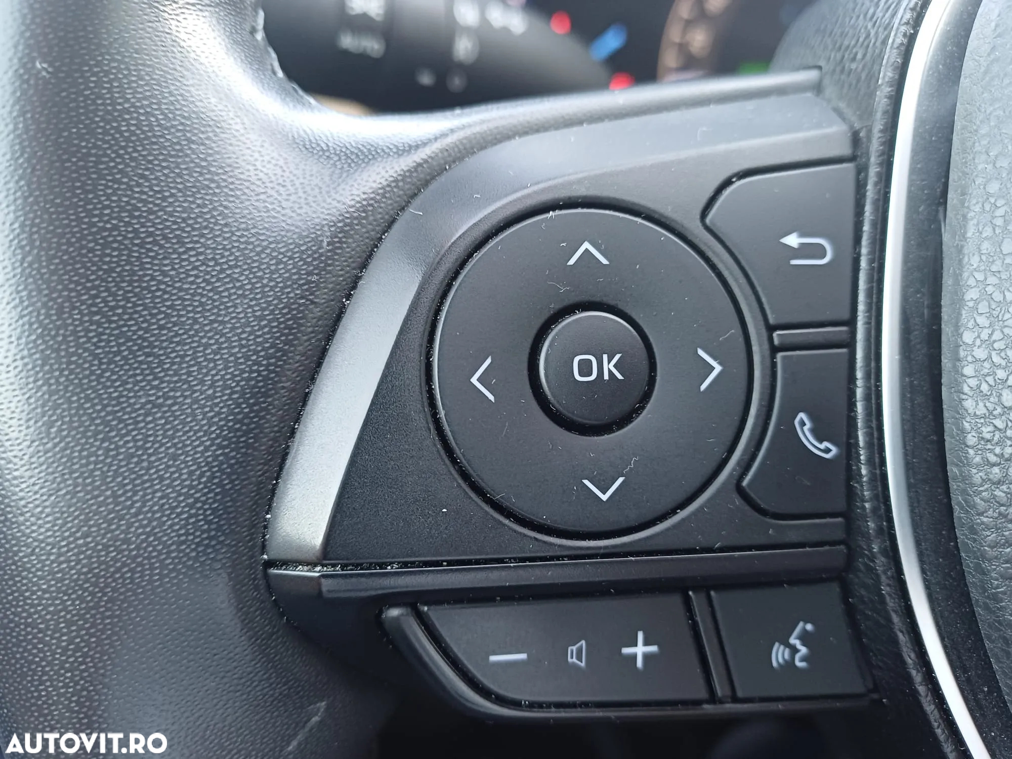 Toyota RAV4 2.5 Hybrid VVT-iE 4x4 Luxury - 15