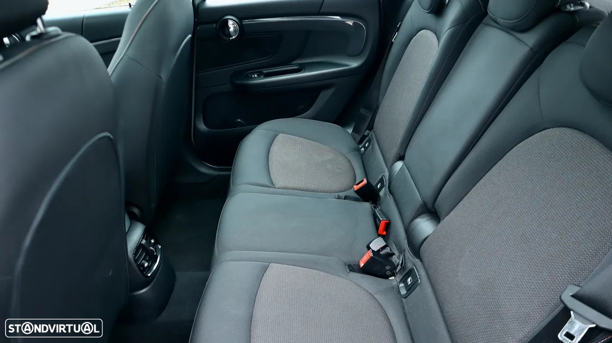 MINI Countryman Cooper SE ALL4 Auto - 22