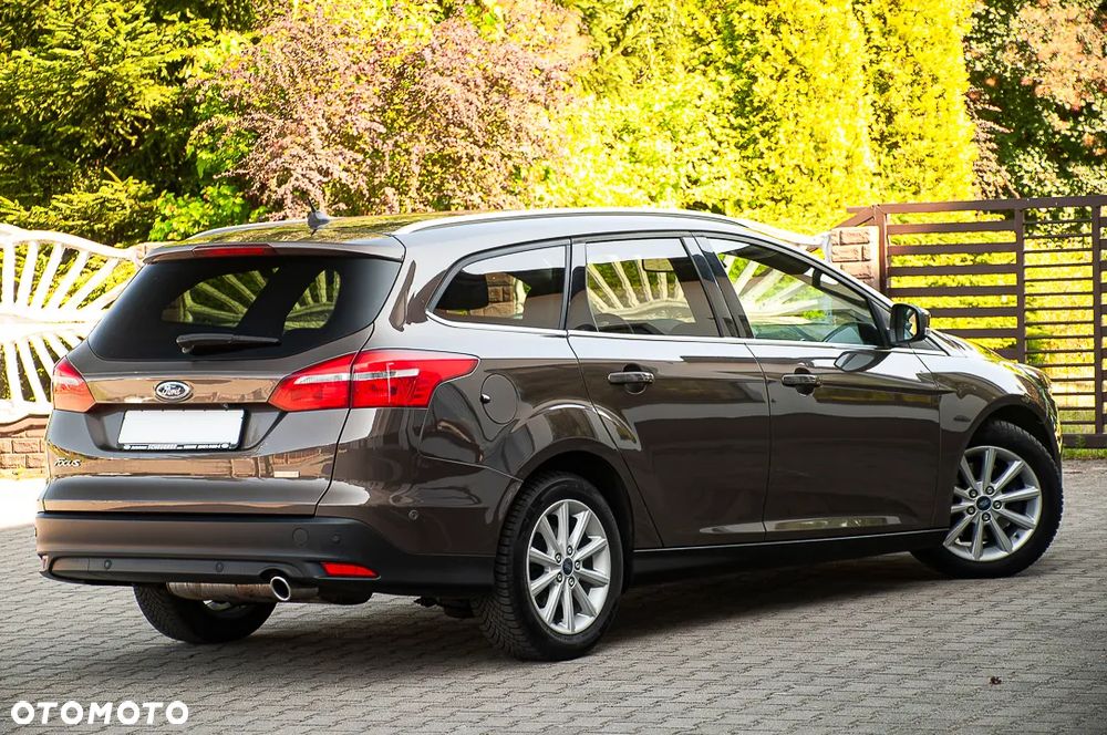 Ford Focus - 36