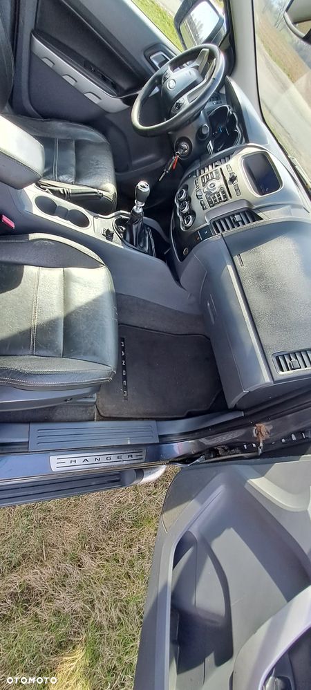 Ford Ranger Limited - 16
