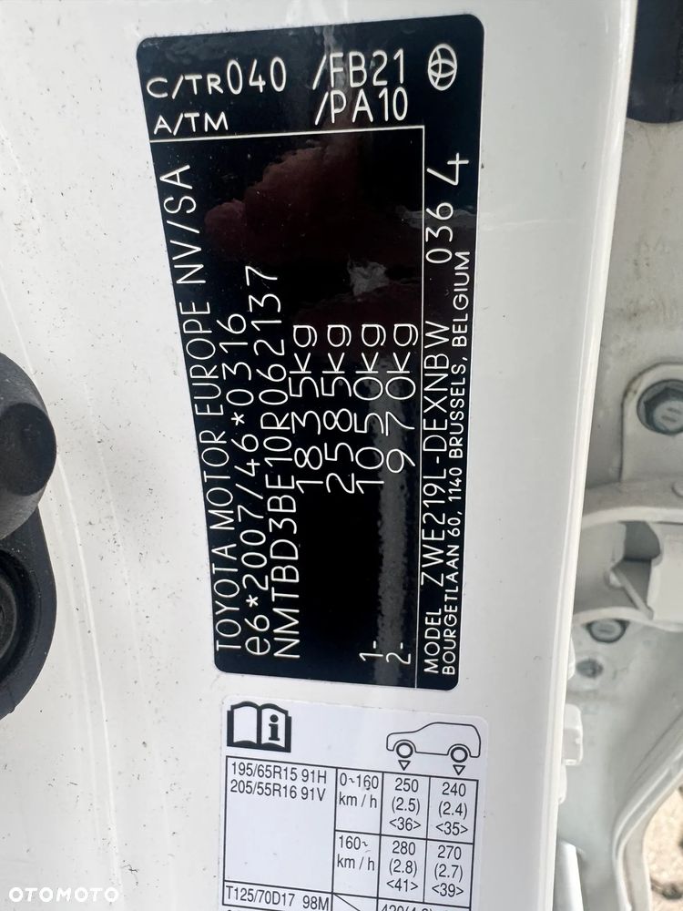 Toyota Corolla 1.8 Hybrid Comfort - 19