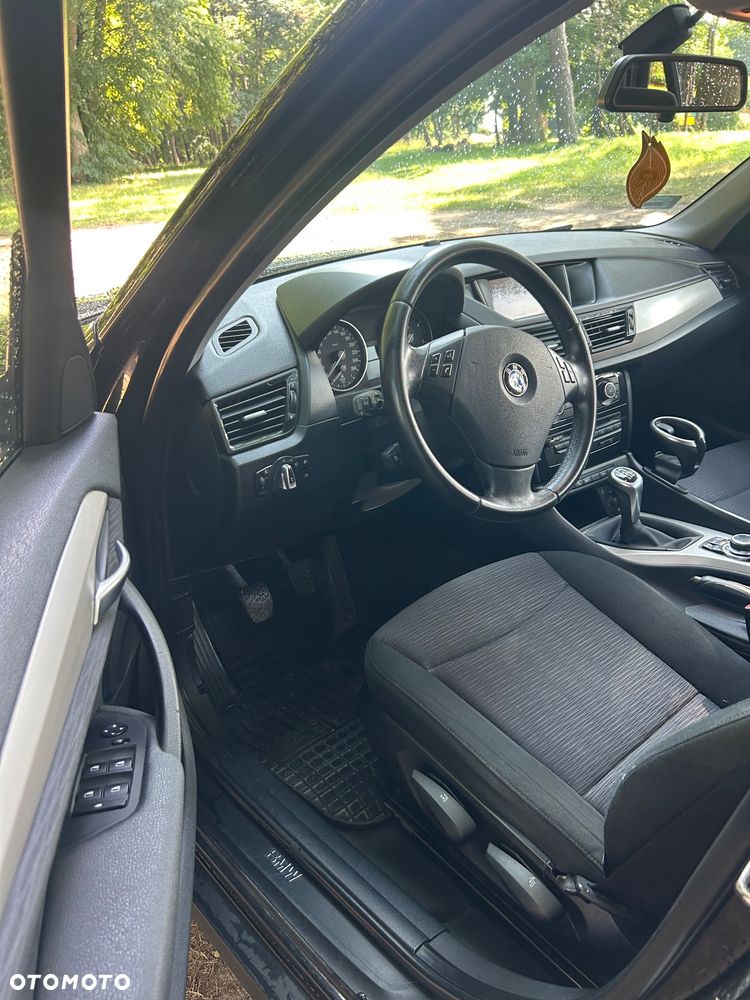 BMW X1 xDrive18d - 4
