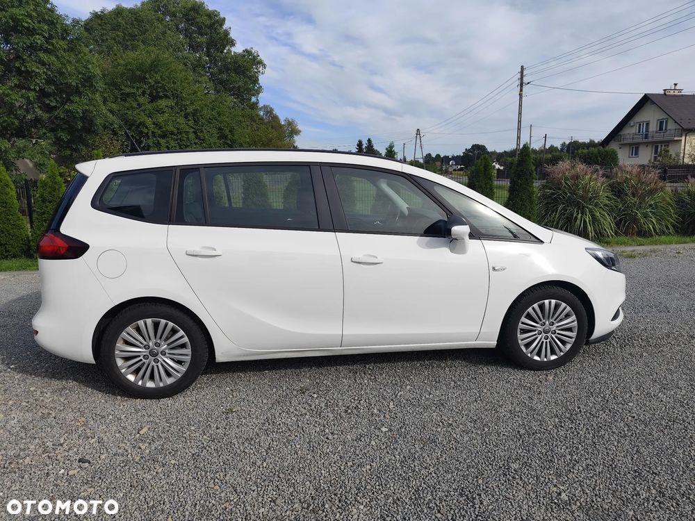 Opel Zafira 2.0 D Automatik ON - 2