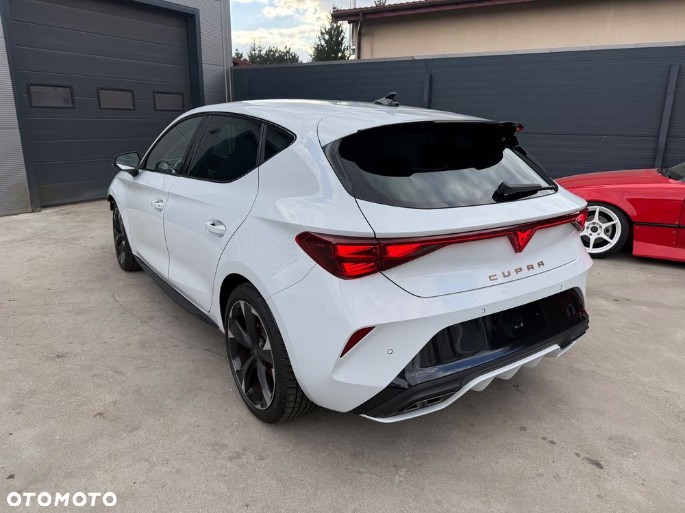 Cupra Leon 1.5 eTSI mHEV DSG - 10