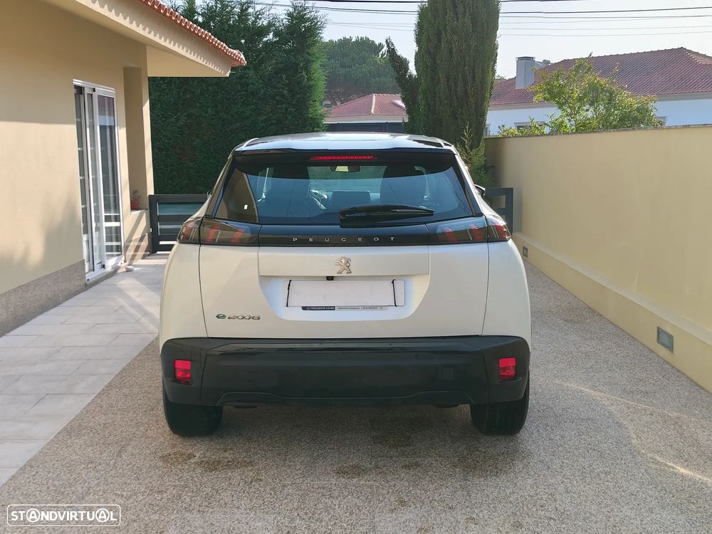 Peugeot e-2008 50 kWh Active Pack - 8