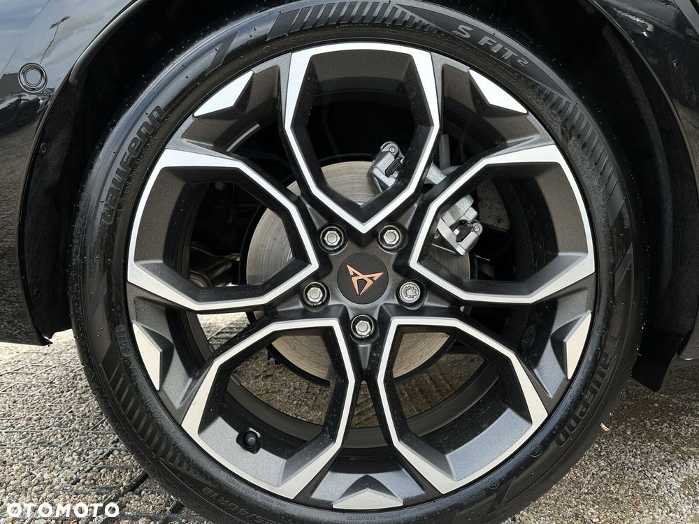 Cupra Leon 1.5 eTSI DSG - 11