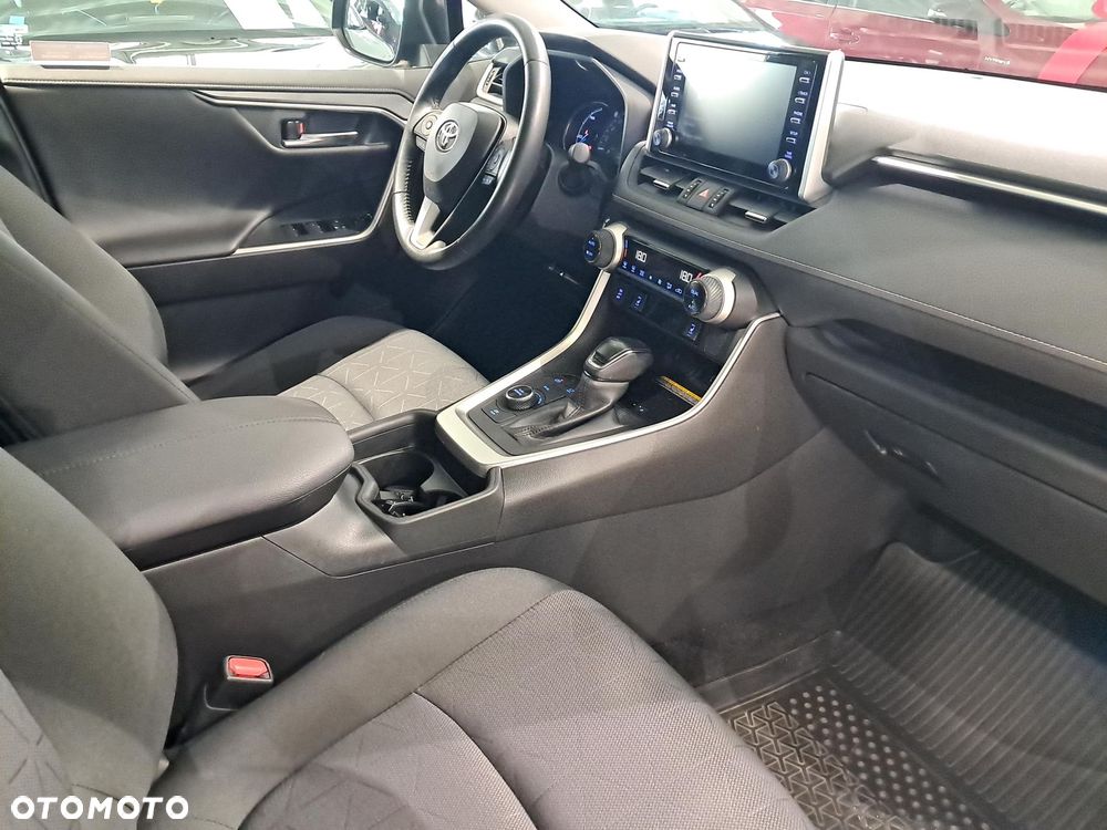 Toyota RAV4 - 9