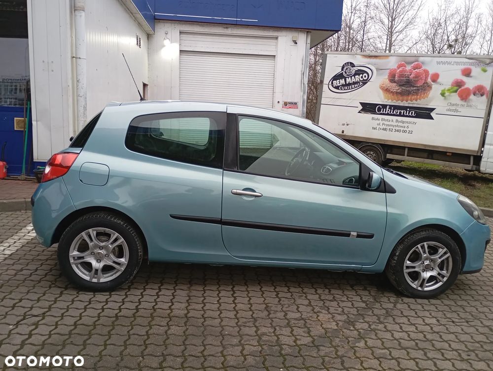 Renault Clio 1.2 TCE Alize - 21