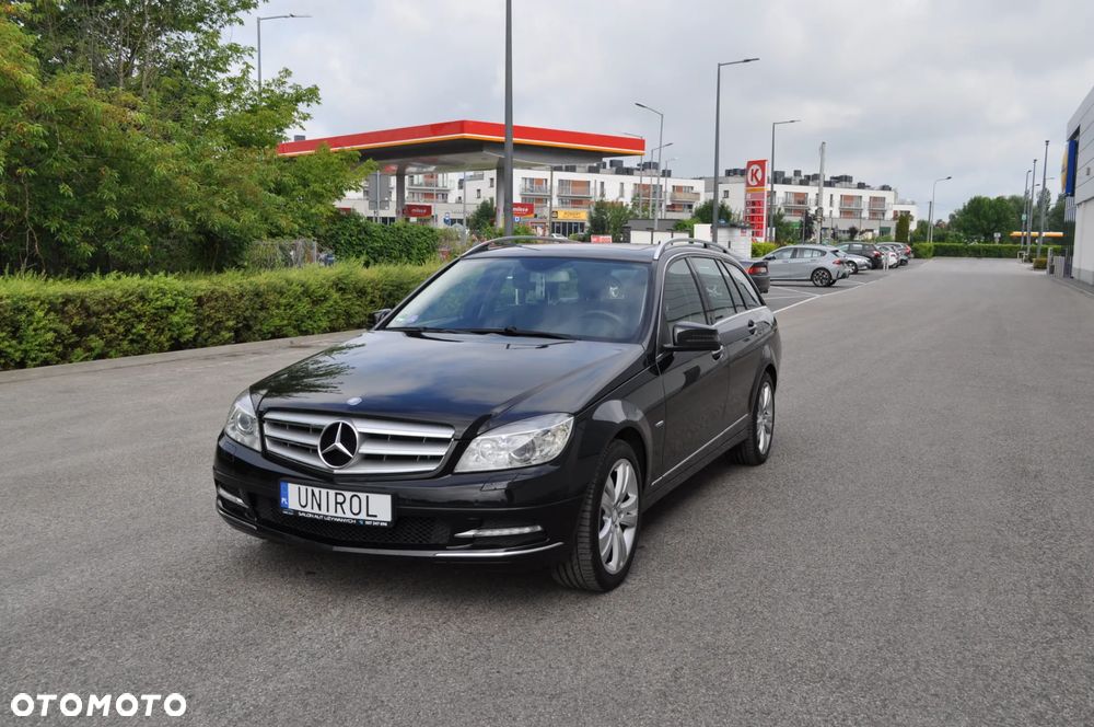 Mercedes-Benz Klasa C 200 CGI Automatik BlueEFFICIENCY Avantgarde - 3