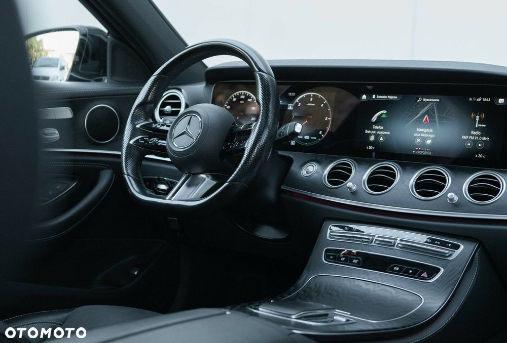 Mercedes-Benz Klasa E - 28