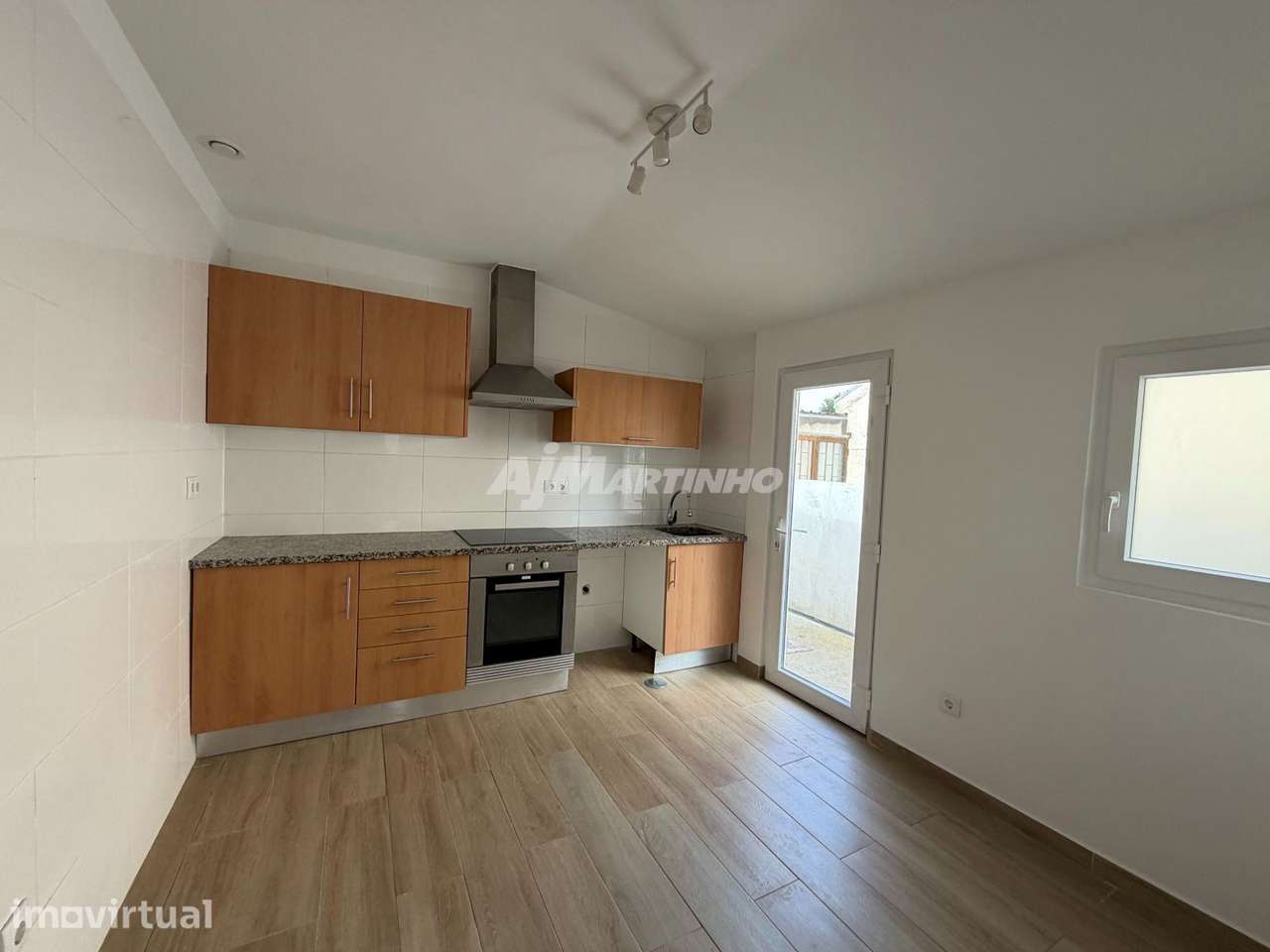 Apartamento, recuperado, para arrendamento, Matosinhos - Leça do Balio - Grande imagem: 4/13
