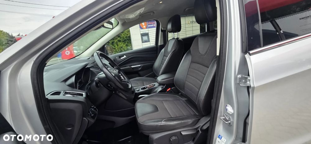 Ford Kuga 2.0 TDCi 4x4 Titanium - 29