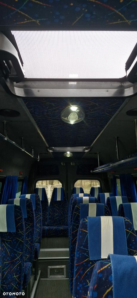 Mercedes-Benz Sprinter 513 - 12