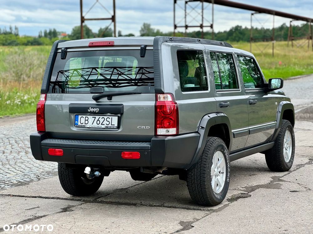 Jeep Commander 3.0 CRD Laredo - 6