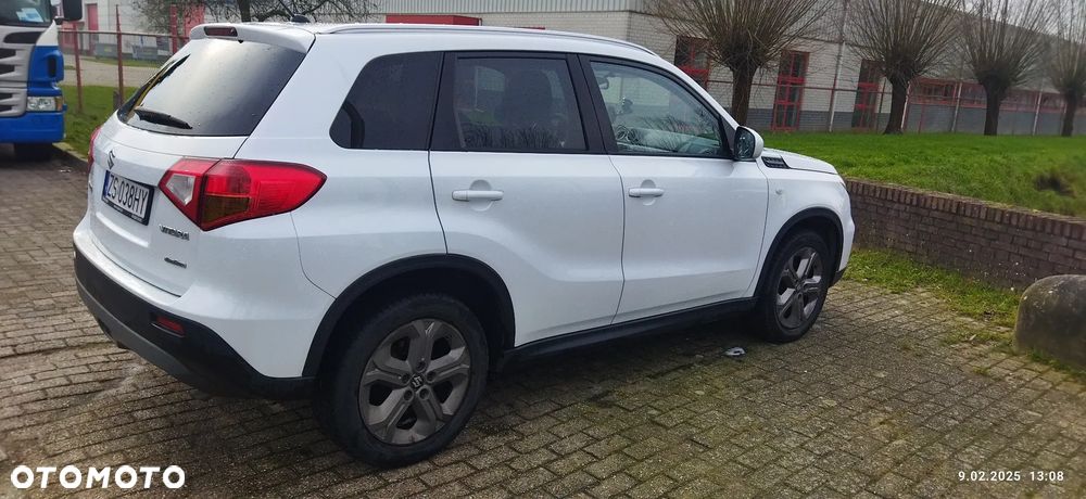 Suzuki Vitara 1.6 Comfort 4WD - 16