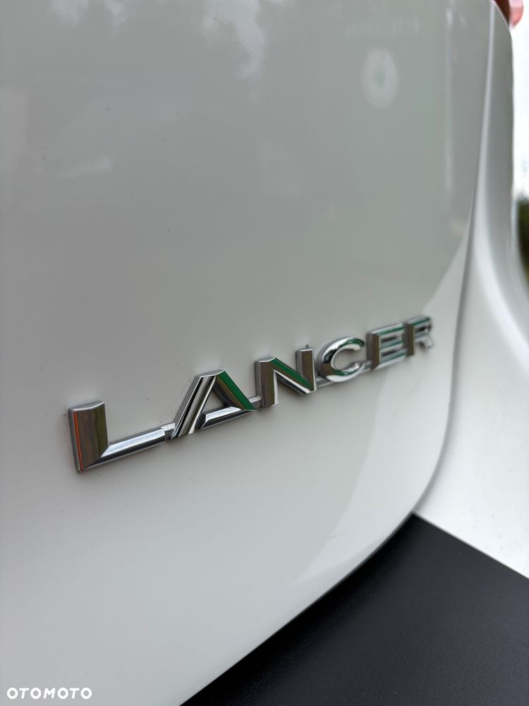 Mitsubishi Lancer - 17