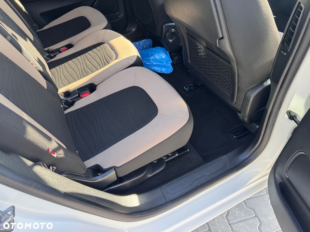 Citroën C4 Picasso THP 155 Exclusive - 28