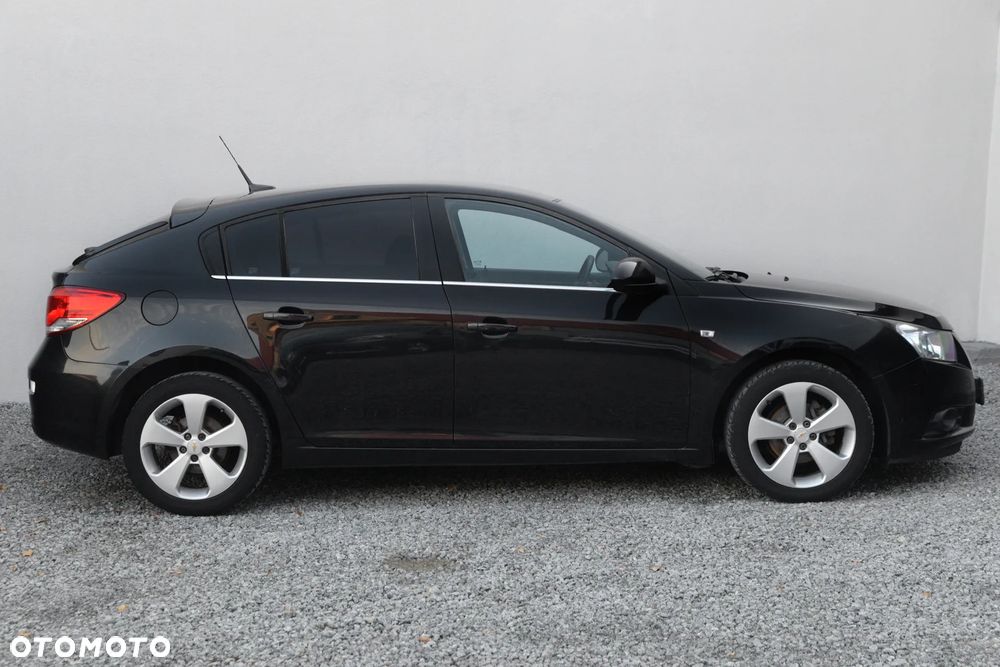 Chevrolet Cruze 1.8 LT - 25