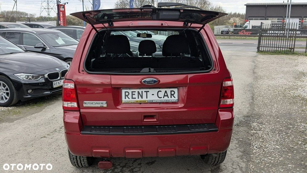 Ford Escape - 32