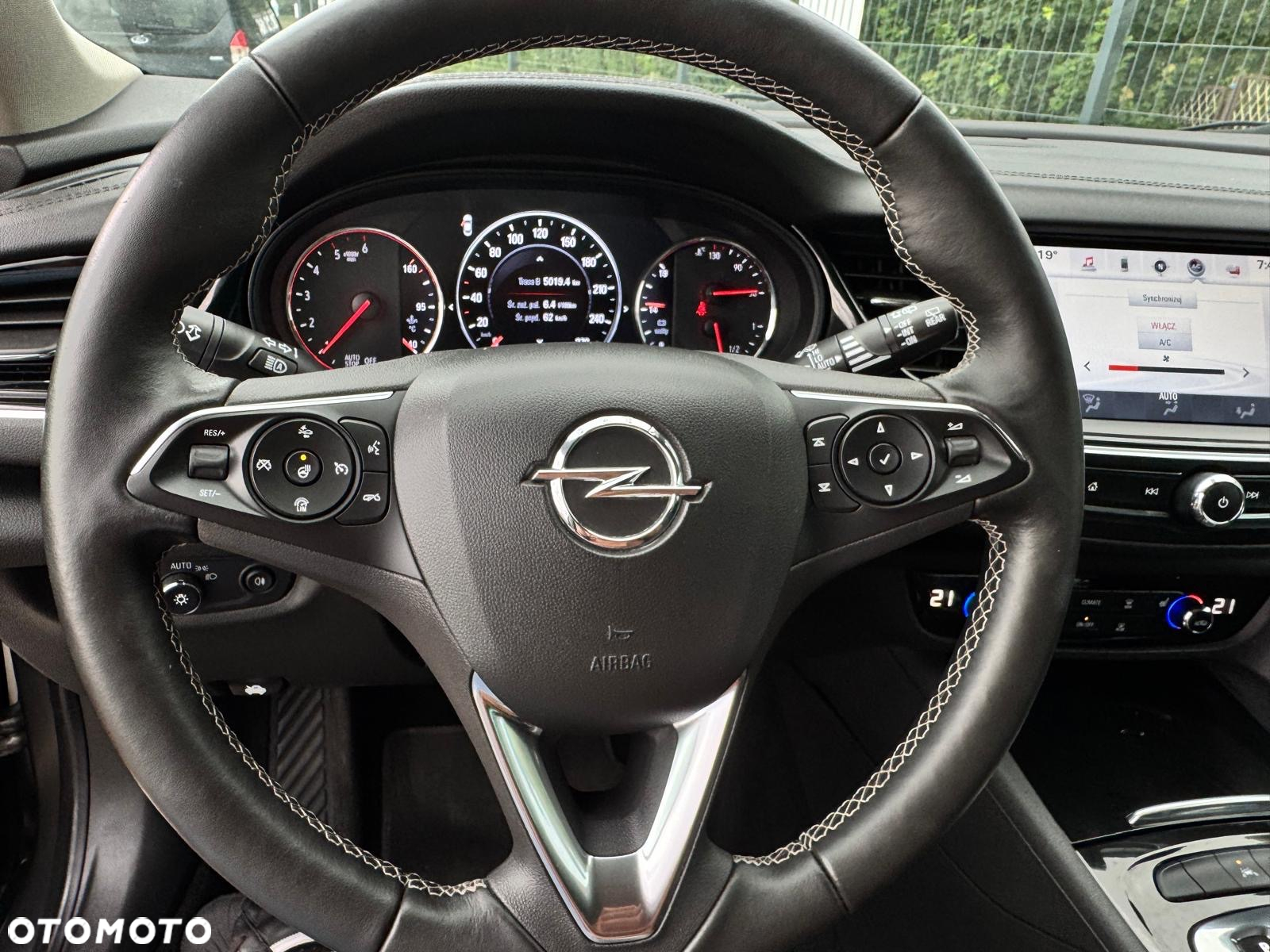 Opel Insignia 2.0 CDTI automatik Business Innovation - 33