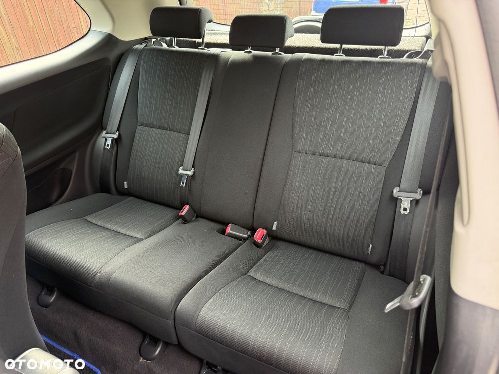 Toyota Auris 1.6 VVT-i Luna - 19