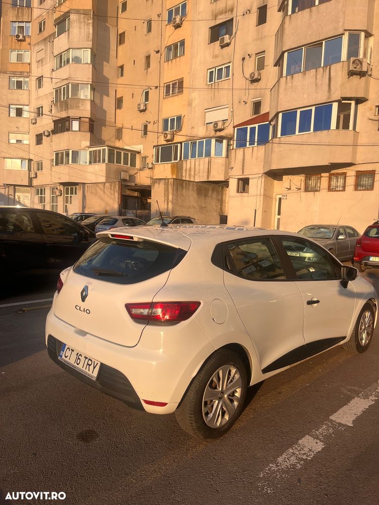 Renault Clio - 6