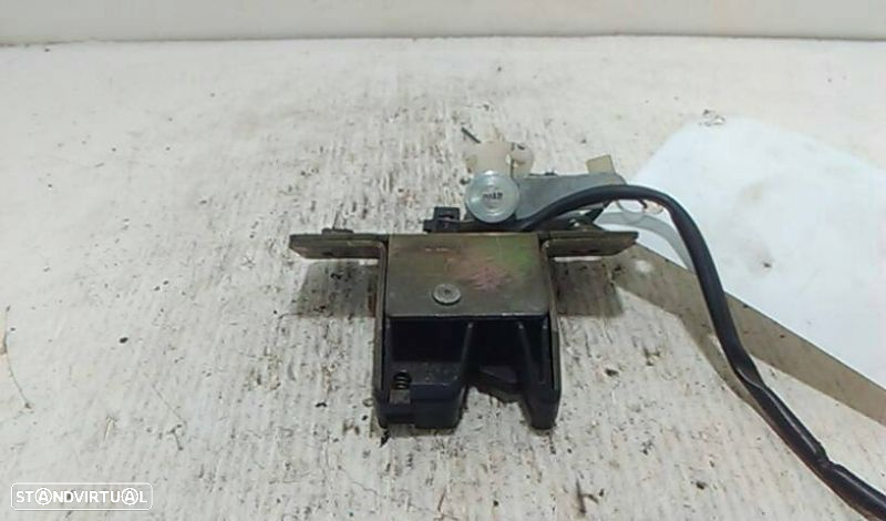 Fecho Da Mala Nissan Primera (P11) - 3