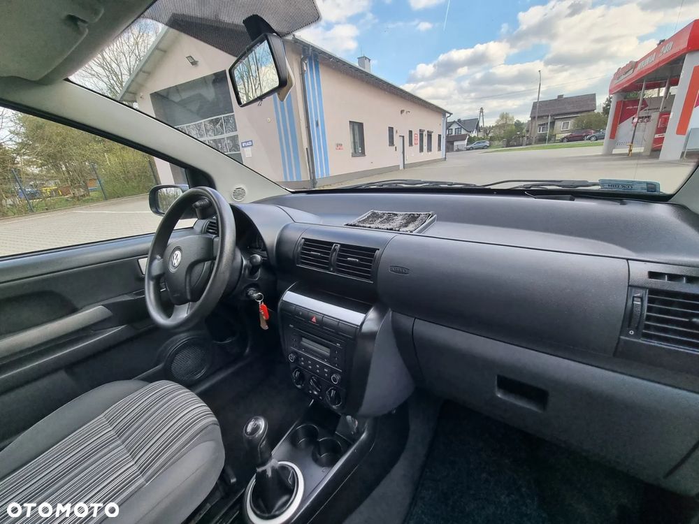 Volkswagen Fox - 20