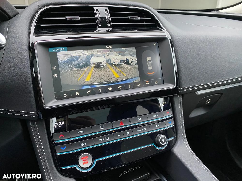 Jaguar F-Pace 20d AWD R-Sport - 11