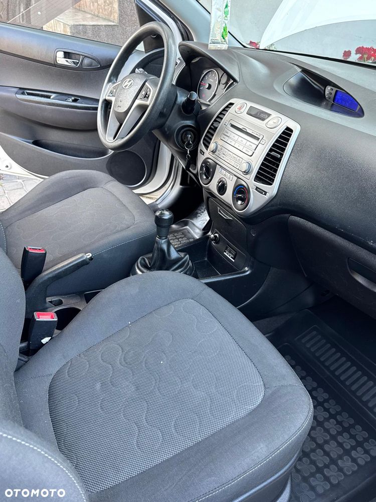 Hyundai i20 1.2 Comfort - 13