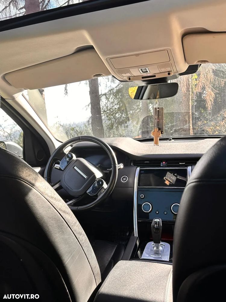 Land Rover Discovery Sport - 30