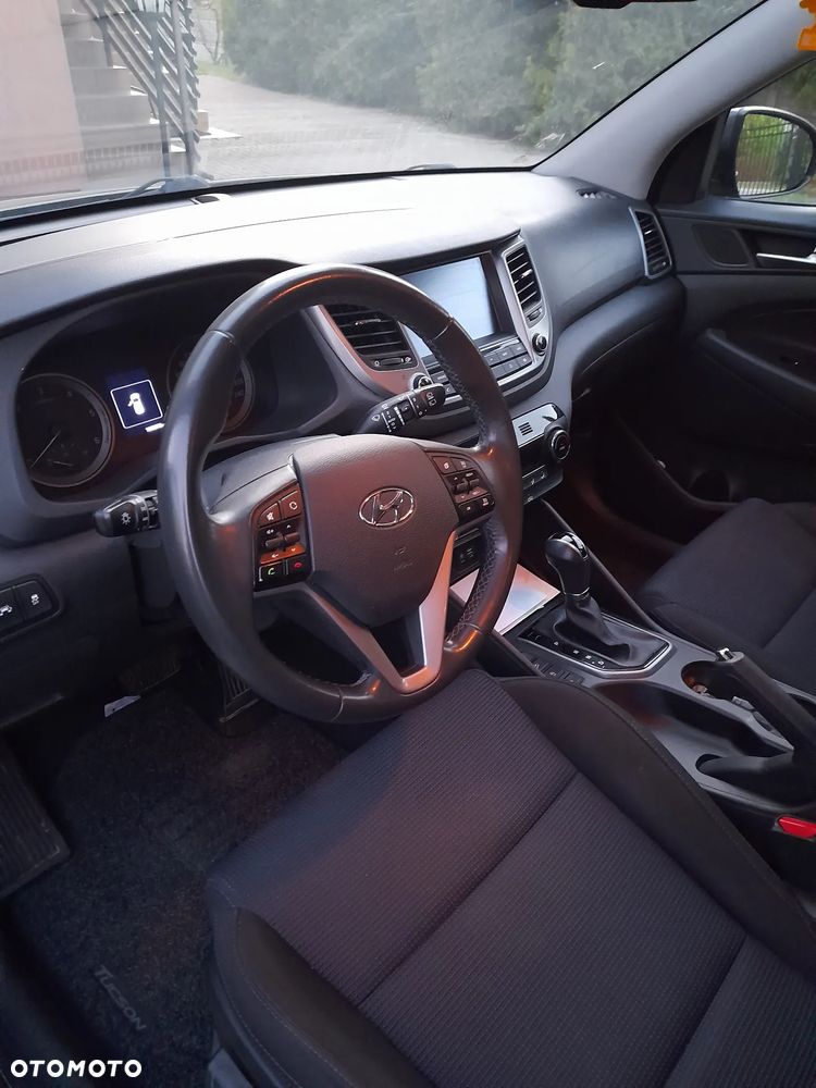 Hyundai Tucson - 8