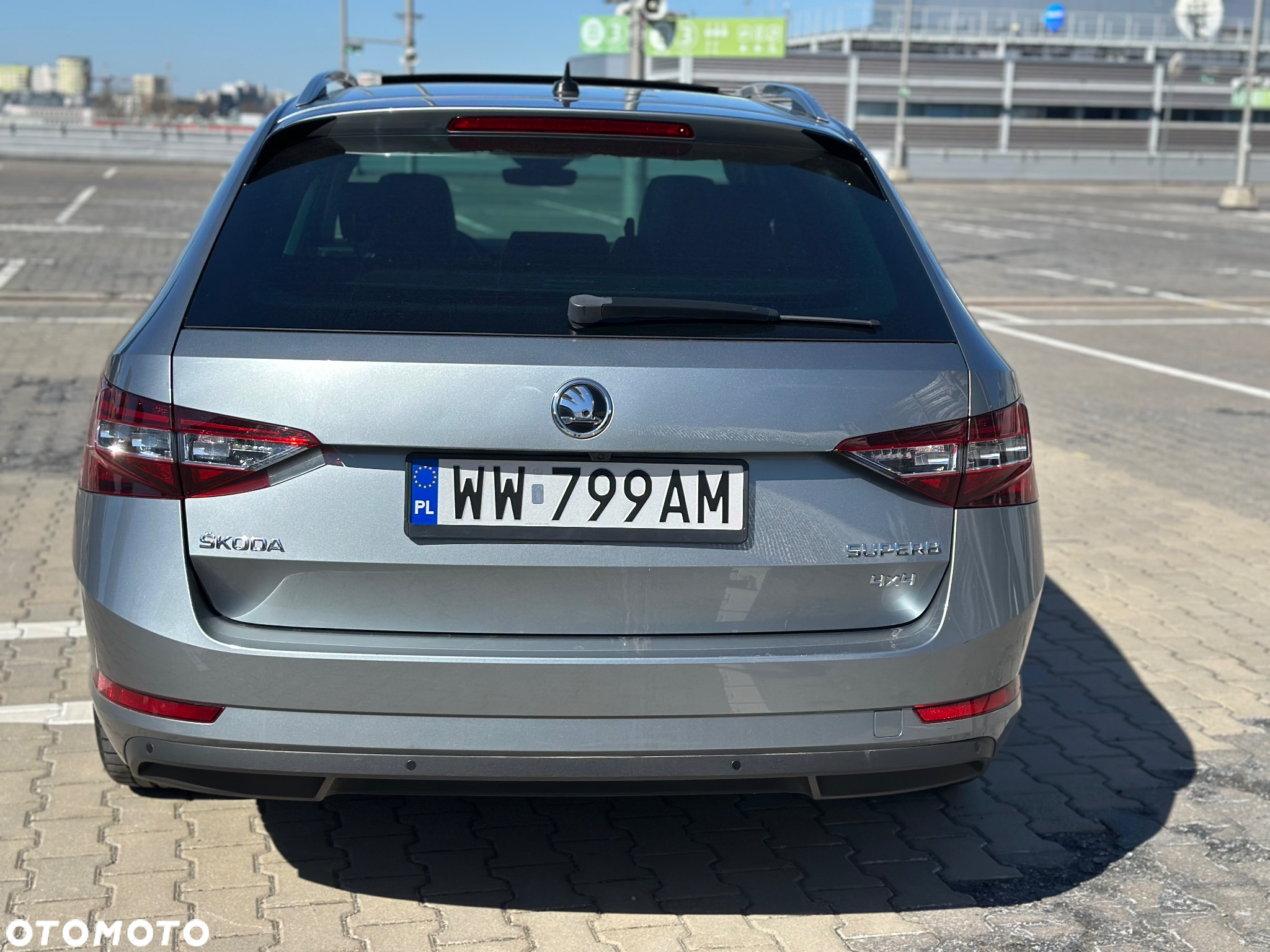 Skoda Superb 2.0 TDI 4x4 Ambition DSG - 8