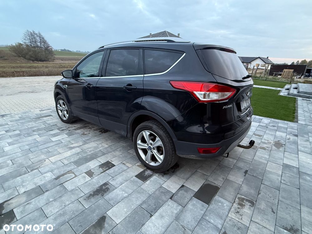 Ford Kuga 2.0 TDCi 4WD Titanium - 4