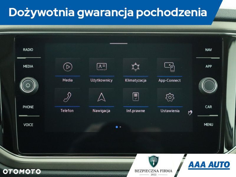 Volkswagen T-Roc - 11