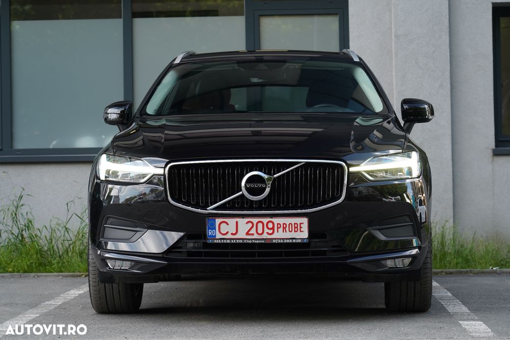 Volvo XC 60 B4 MHEV AT8 AWD Momentum Pro - 26