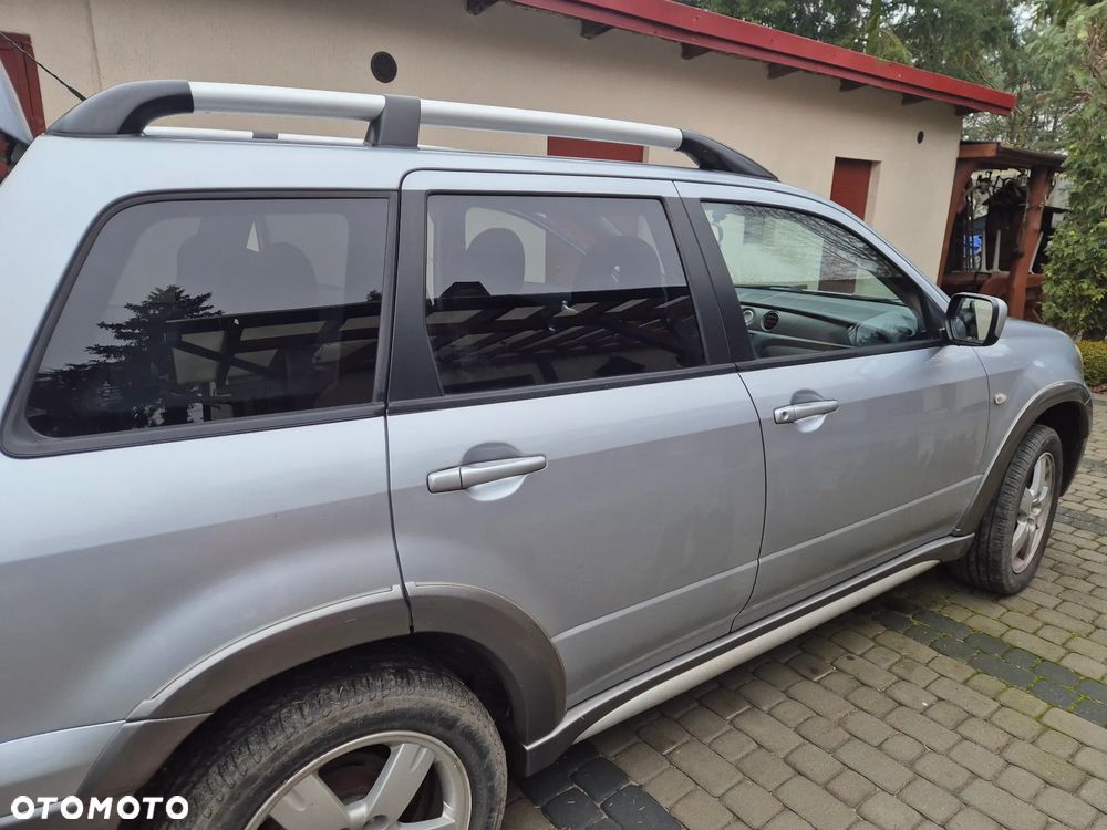 Mitsubishi Outlander 2.0 Comfort 4WD - 8