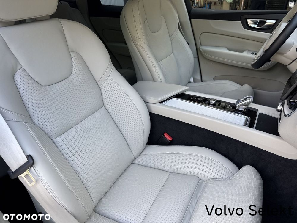 Volvo XC 60 - 23