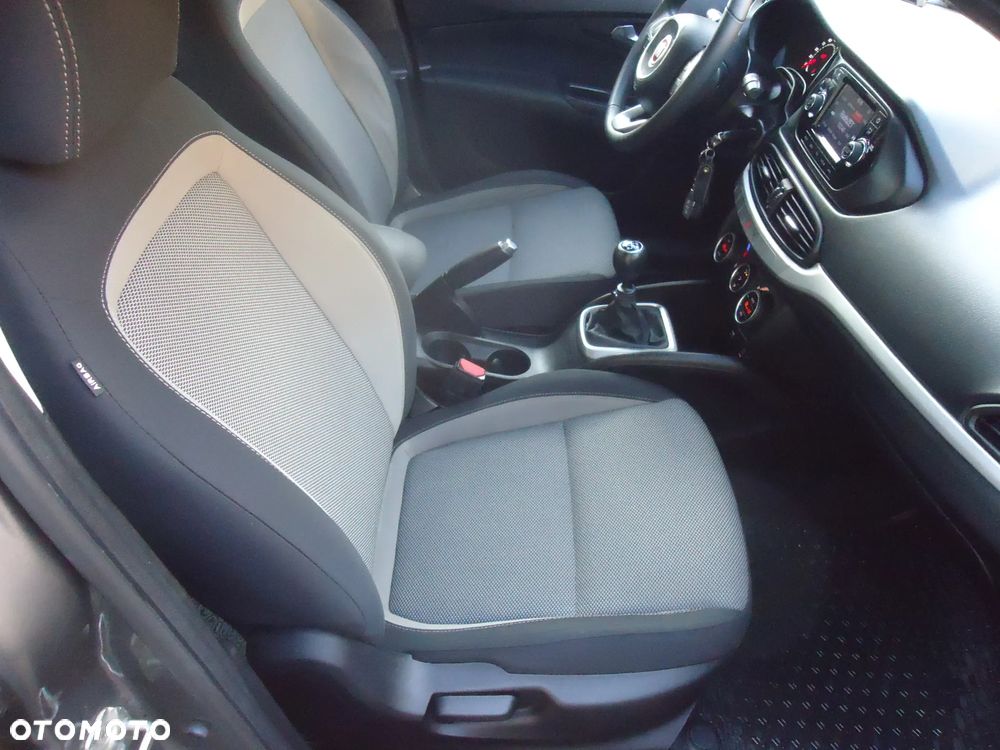 Fiat Tipo 1.4 16V Lounge - 21