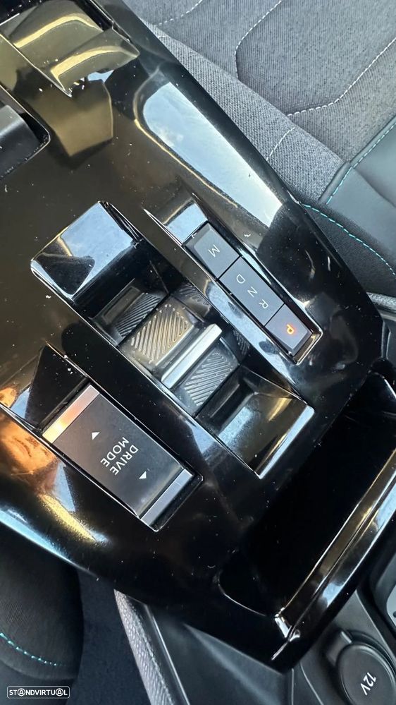 Citroën C4 X 1.2 PureTech Plus EAT8 - 12