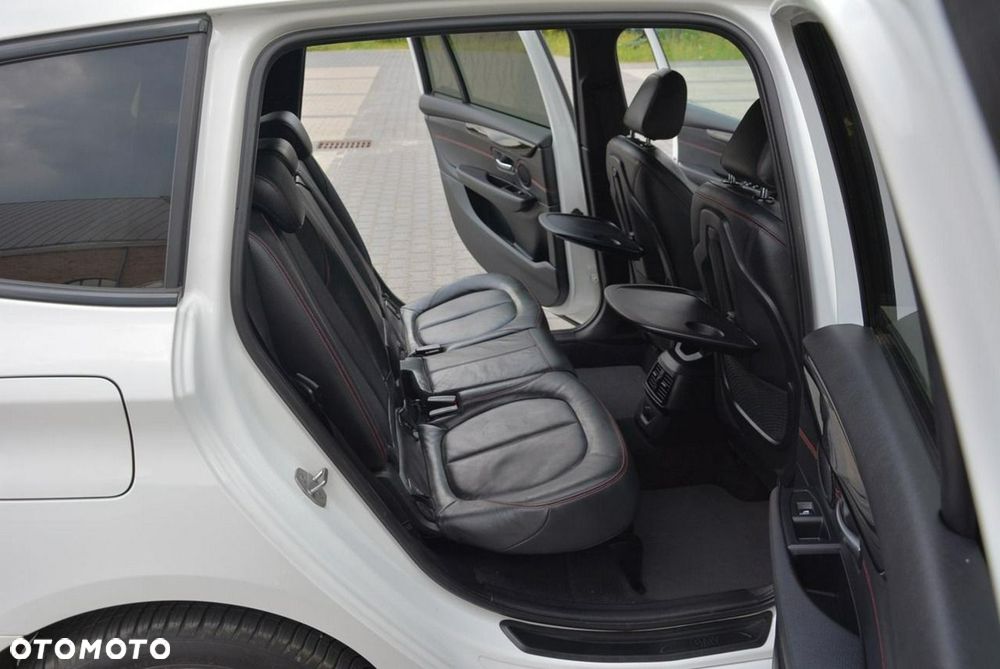 BMW Seria 2 220i Sport-Aut M Sport - 16