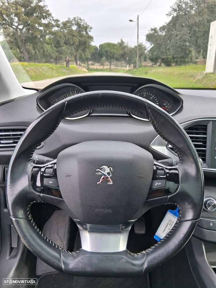 Peugeot 308 HDi FAP 90 Tendance - 13
