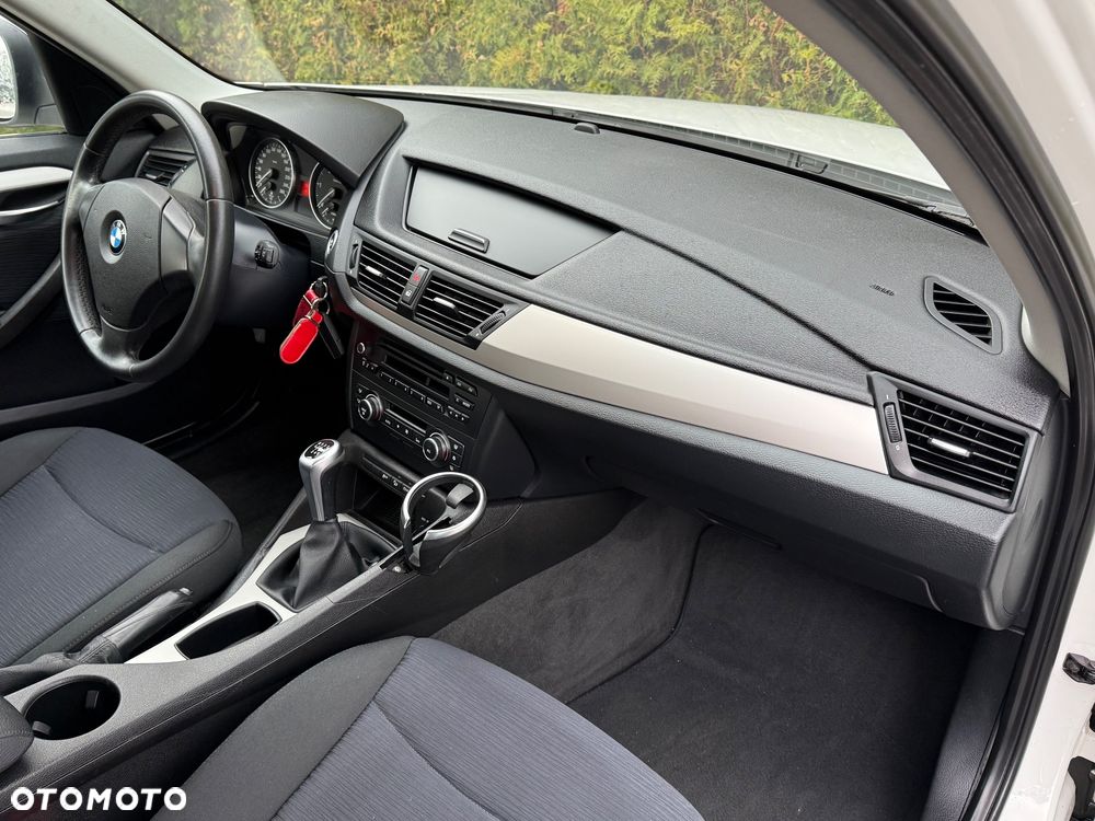 BMW X1 xDrive20d - 8