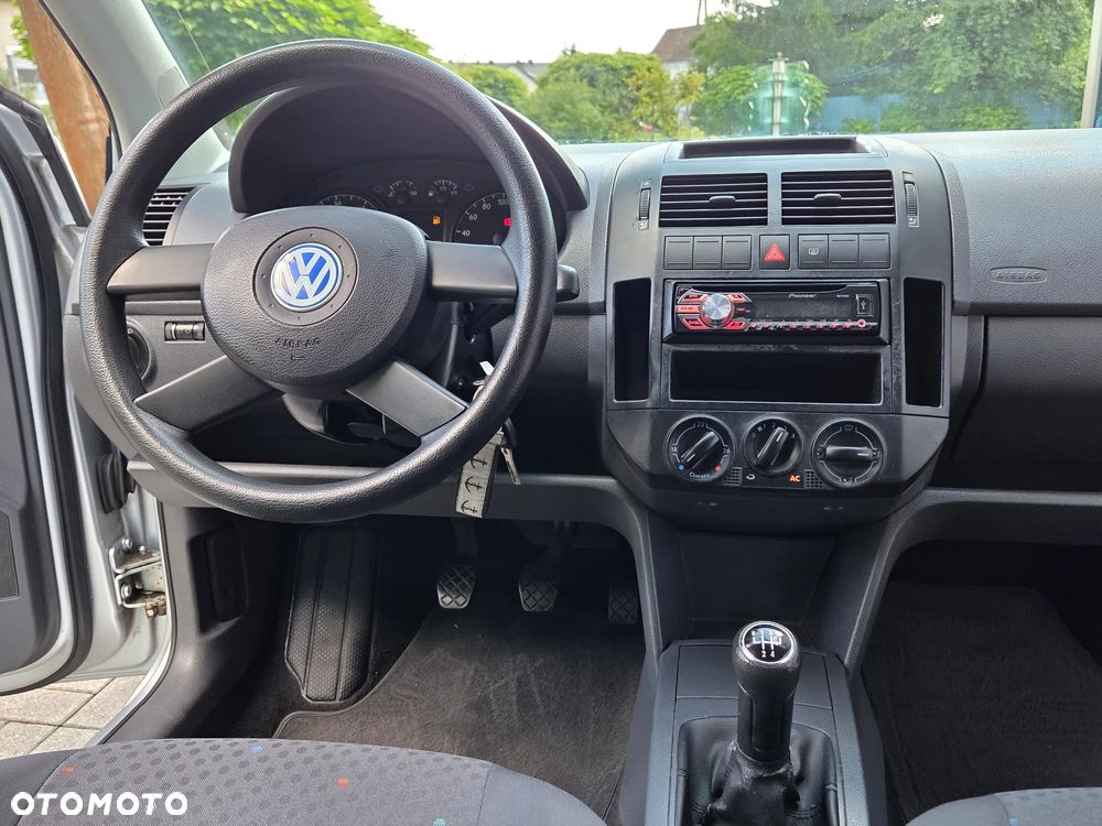Volkswagen Polo 1.2 Fun - 22