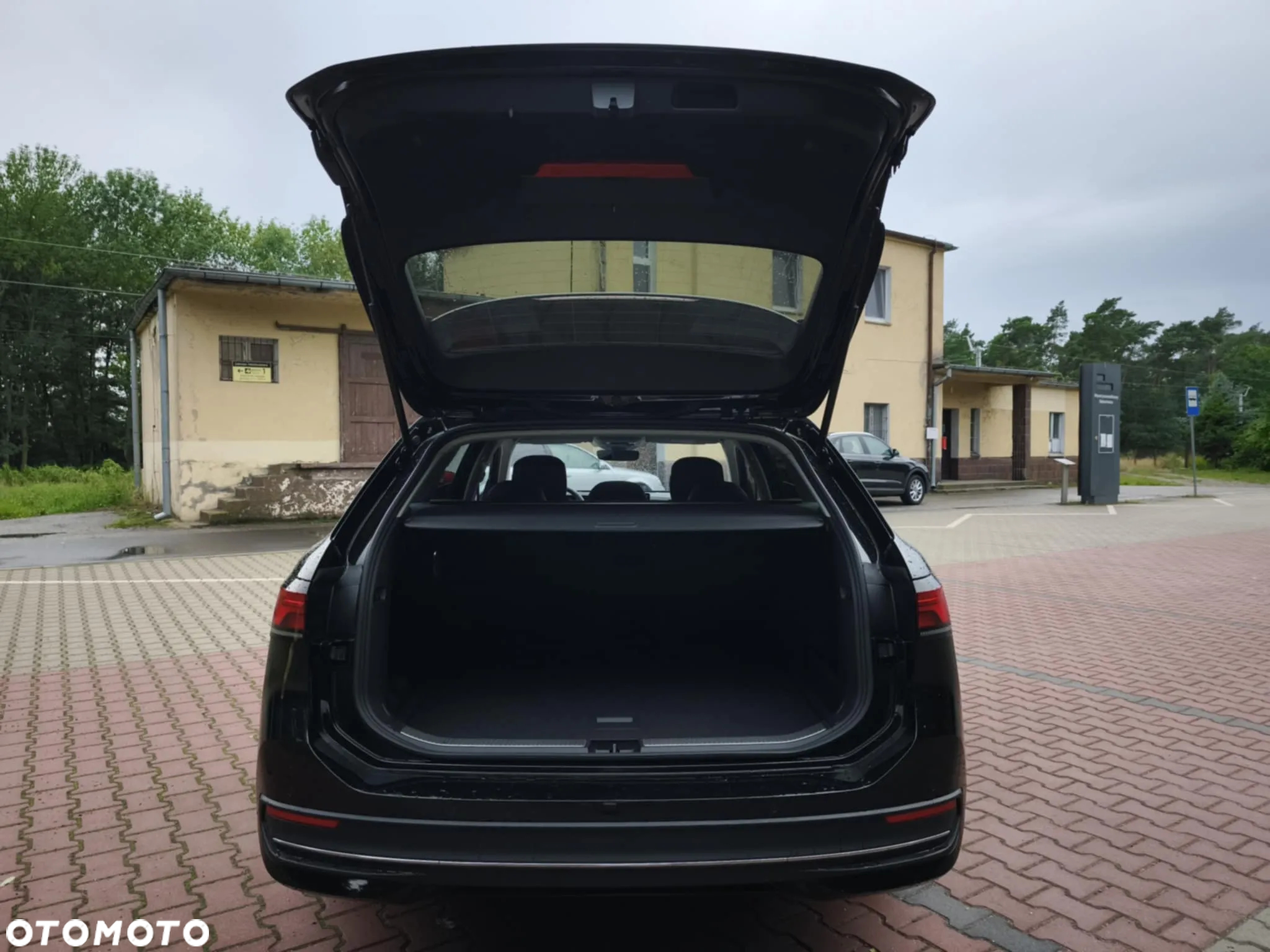 Volkswagen Passat 2.0 TDI SCR Business DSG - 12
