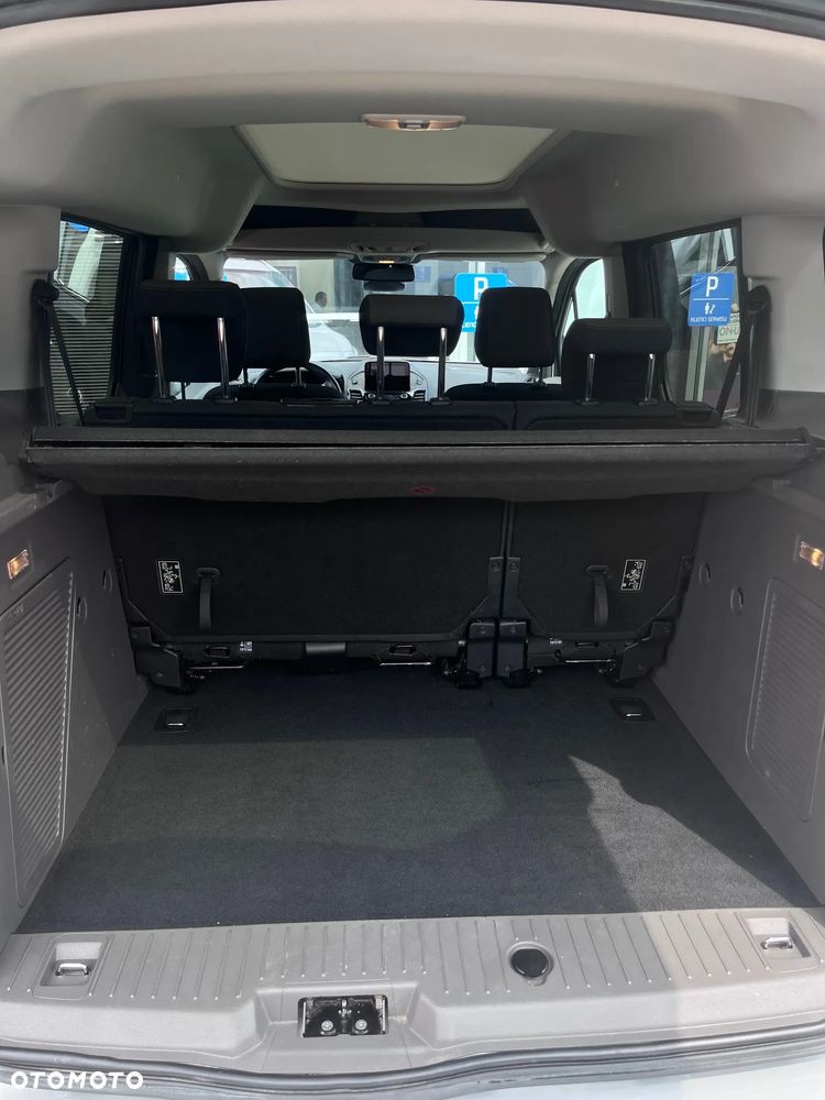 Ford Tourneo Connect - 17
