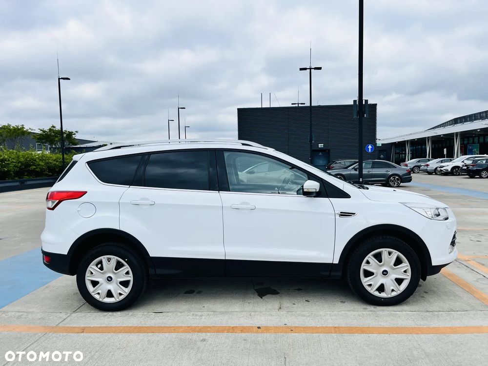 Ford Kuga 1.5 EcoBoost 2x4 Trend - 2