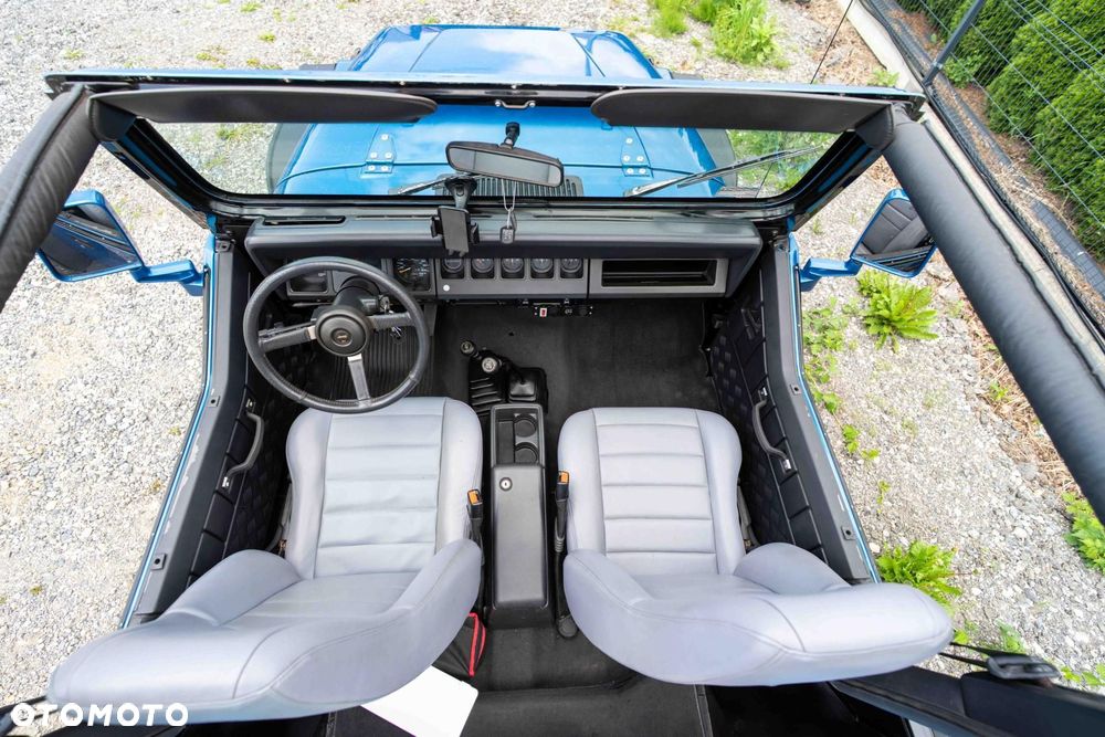 Jeep Wrangler - 16