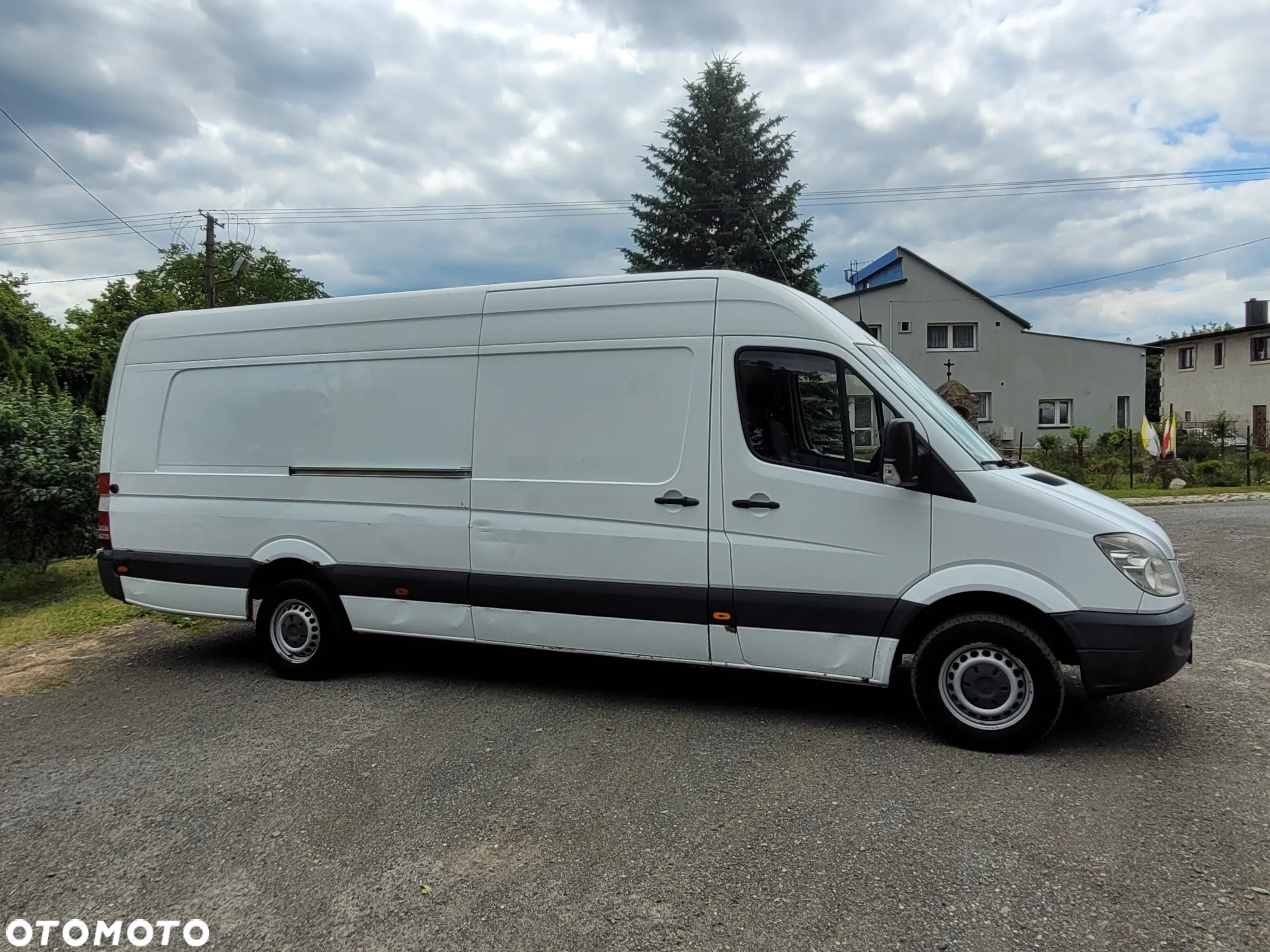 Mercedes-Benz Sprinter 319 - 3