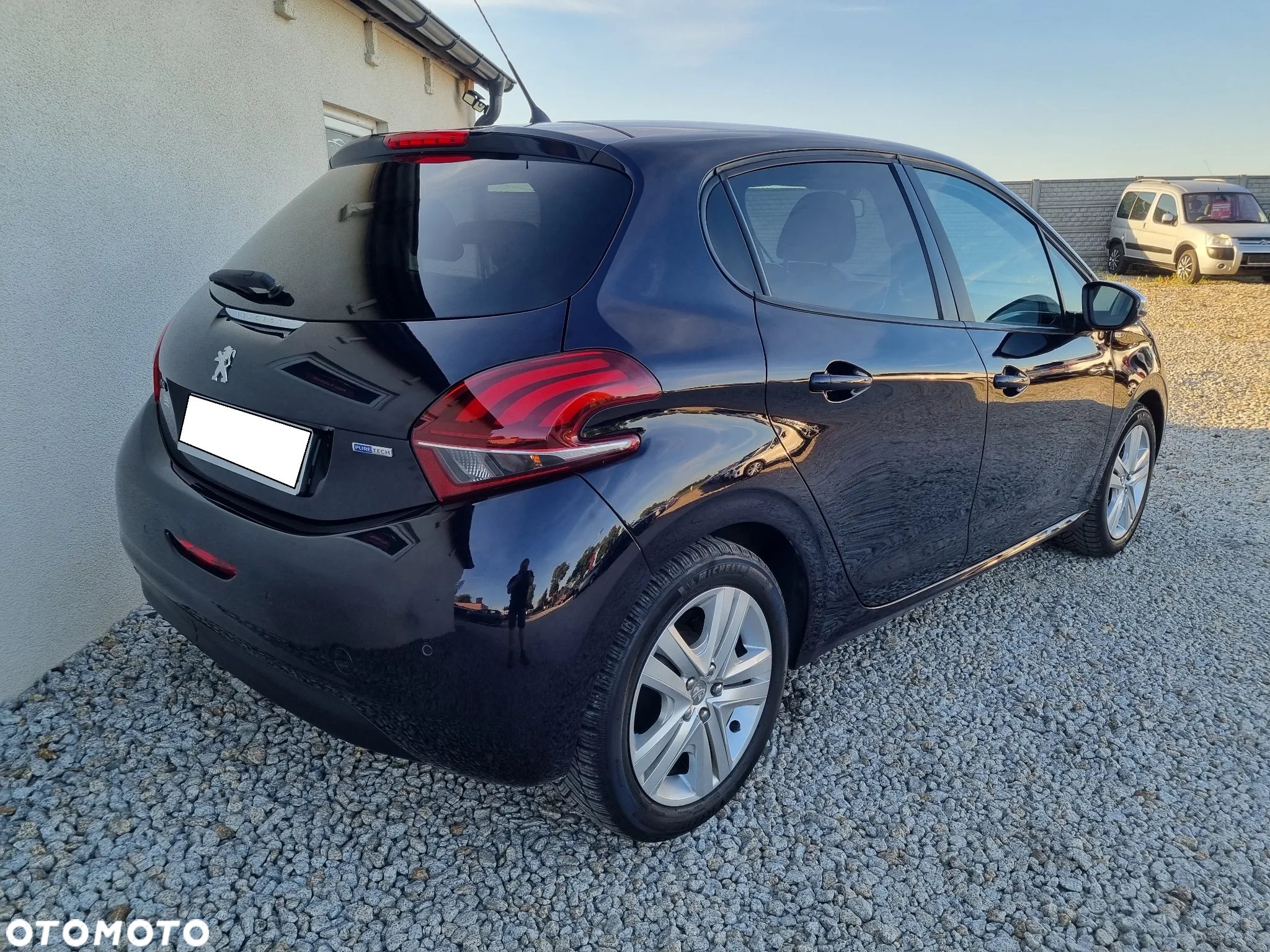 Peugeot 208 1.2 PureTech Style - 5
